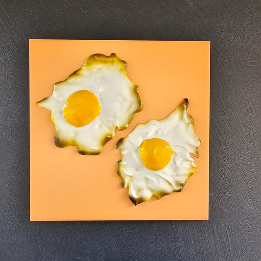 Twee eitjes. 20 x 20 cm.